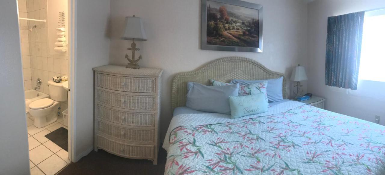 Carlton House Motel And Suites St. Pete Beach Ngoại thất bức ảnh