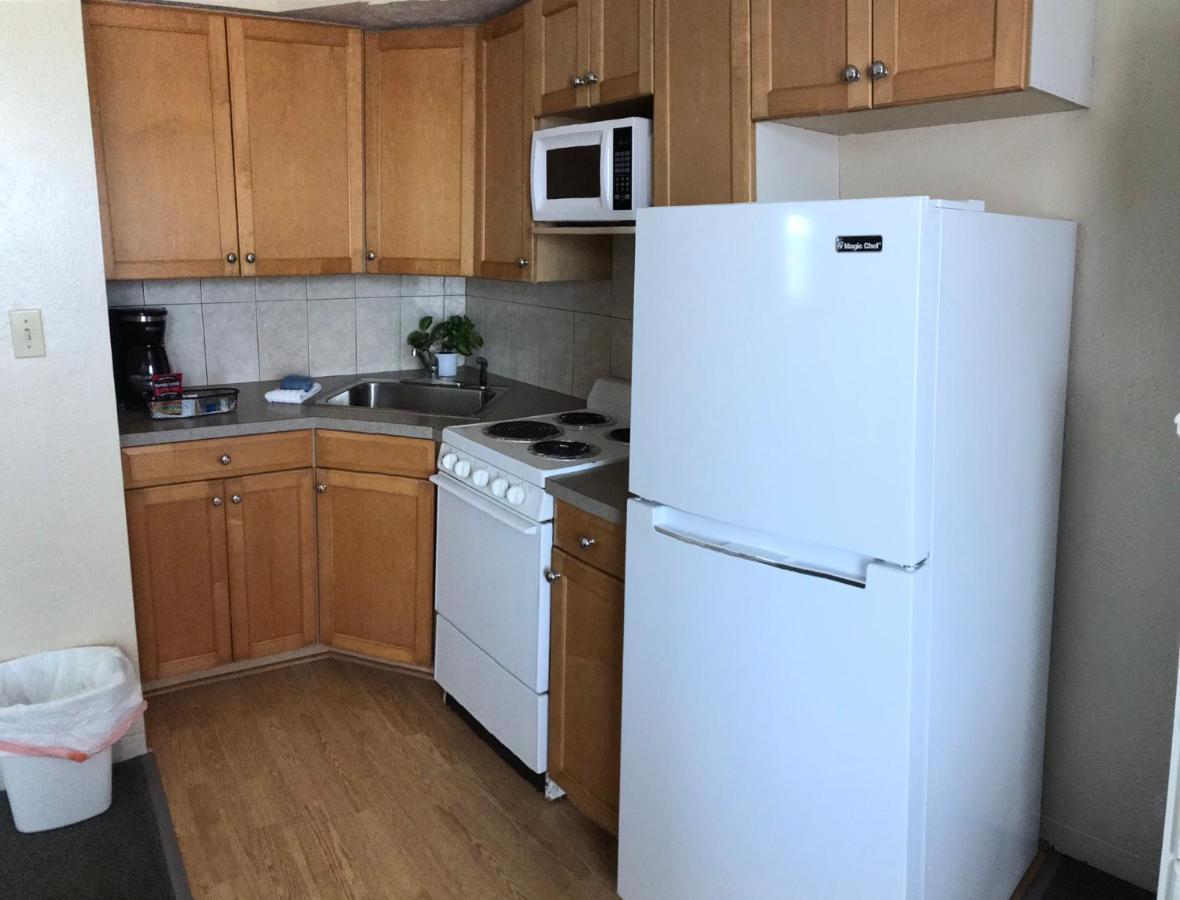 Carlton House Motel And Suites St. Pete Beach Ngoại thất bức ảnh
