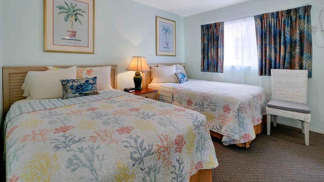 Carlton House Motel And Suites St. Pete Beach Ngoại thất bức ảnh