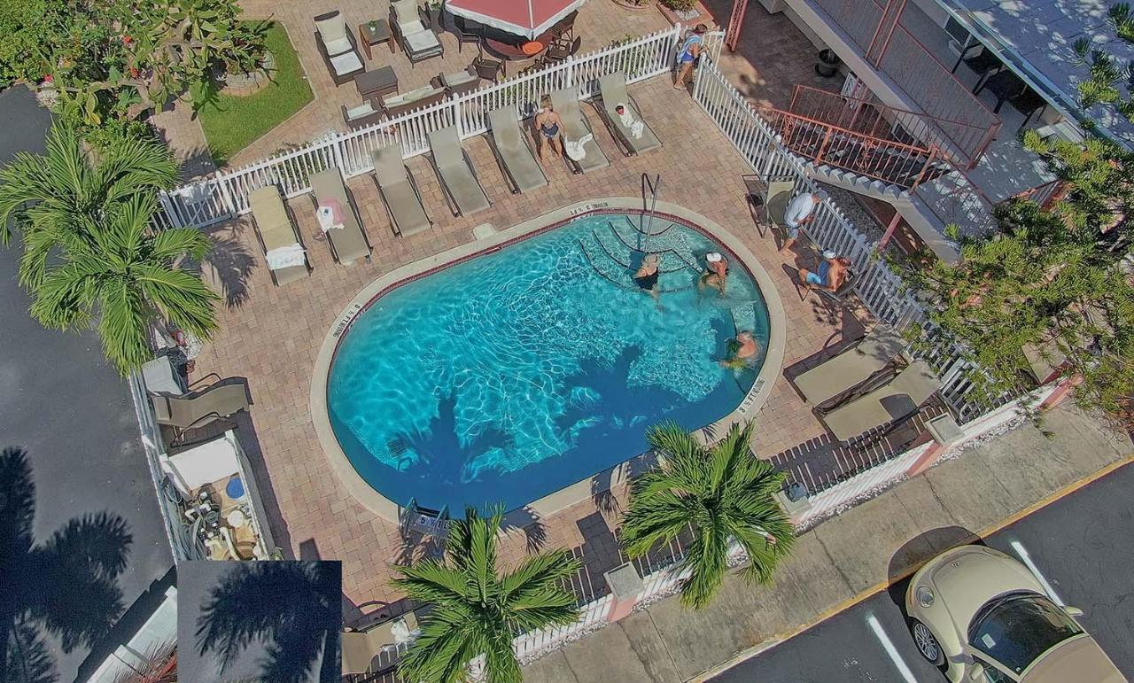 Carlton House Motel And Suites St. Pete Beach Ngoại thất bức ảnh