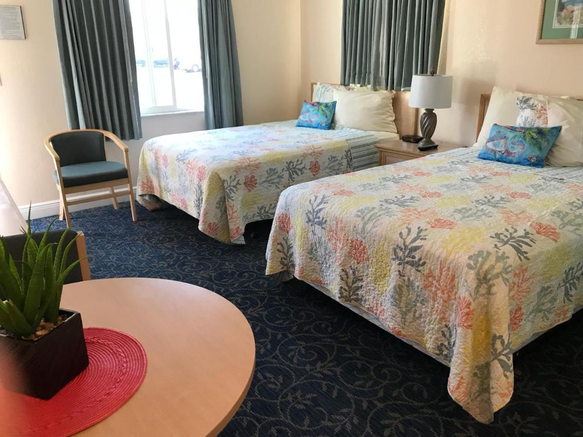 Carlton House Motel And Suites St. Pete Beach Ngoại thất bức ảnh