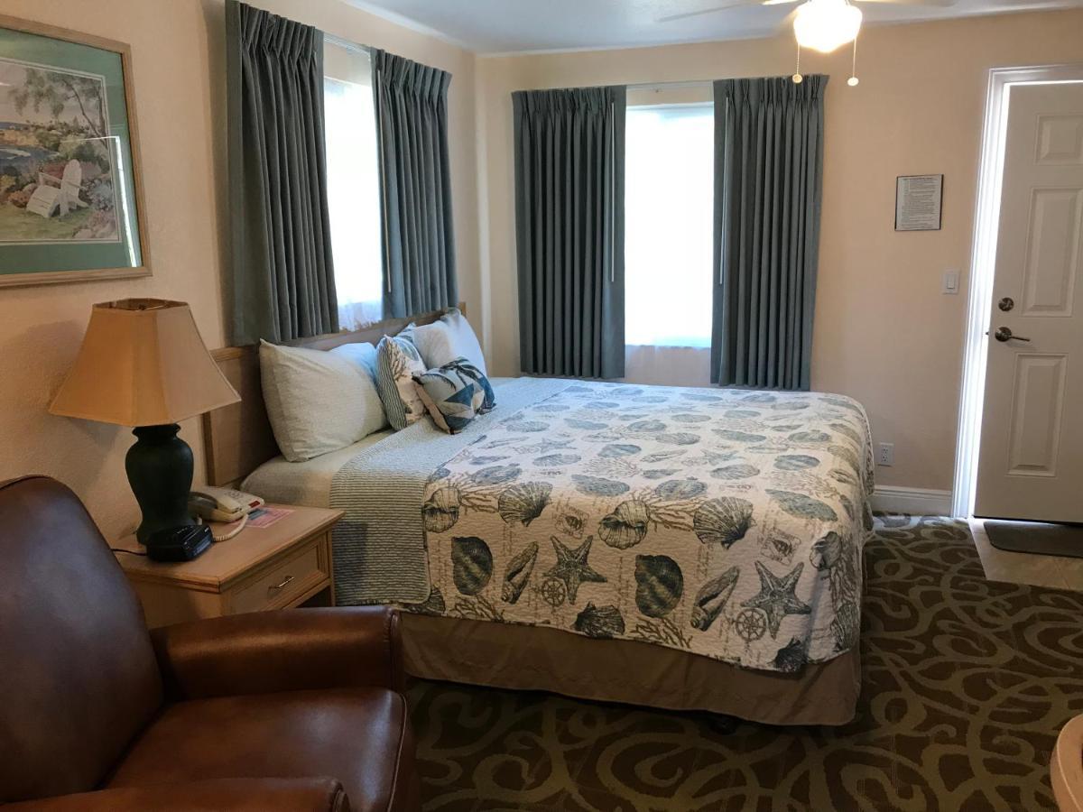 Carlton House Motel And Suites St. Pete Beach Ngoại thất bức ảnh
